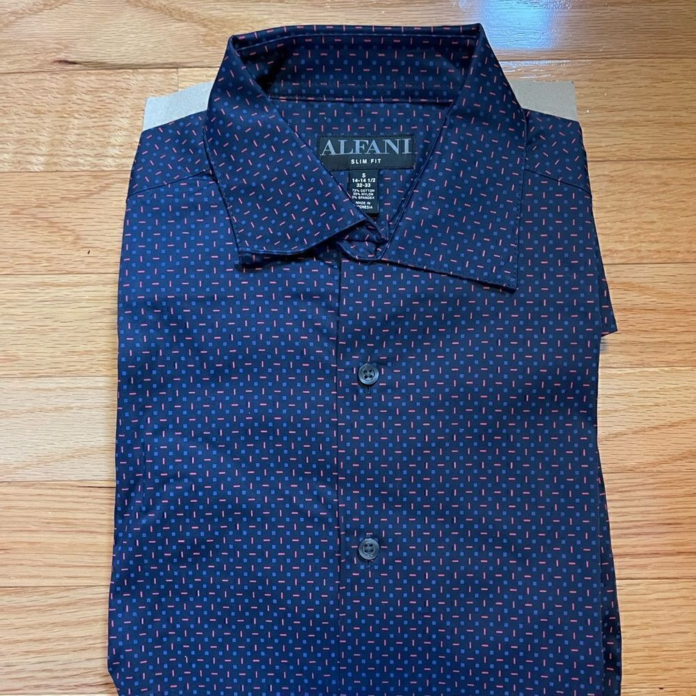 NWT ALFANI
Men's Mini Medallion Print Shirt size S